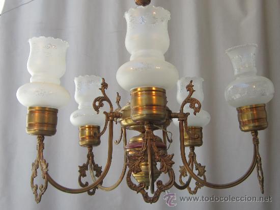Antig&uuml;edades: LAMPARA DE TECHO EN BRONCE CON 5 LUCES - Foto 2