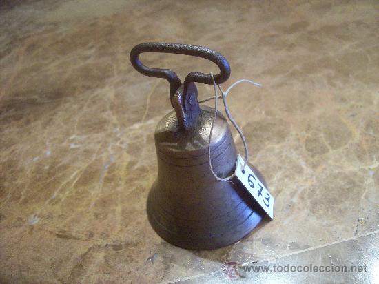Antig&uuml;edades: ANTIGUA CAMPANILLA DE BRONCE - Foto 1