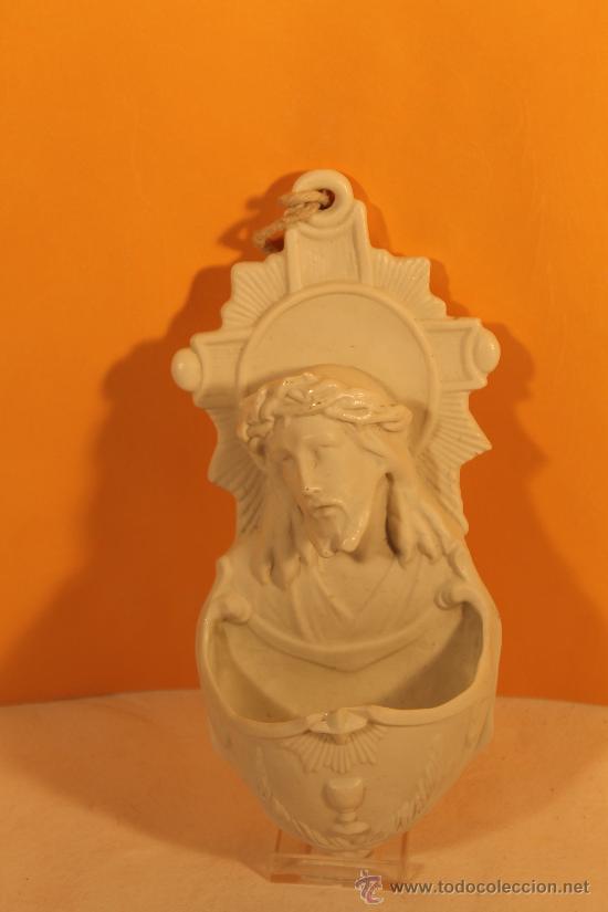 Antig&uuml;edades: BENDITERA BISCUIT EXCE-HOMO - Foto 1