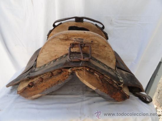 Antig&uuml;edades: ANTIGUA PROTECCION O PIEZA DE CARGA PARA MULA. - Foto 1