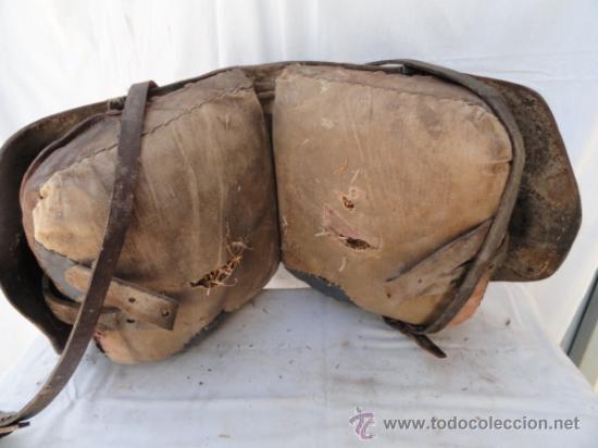Antig&uuml;edades: ANTIGUA PROTECCION O PIEZA DE CARGA PARA MULA. - Foto 6