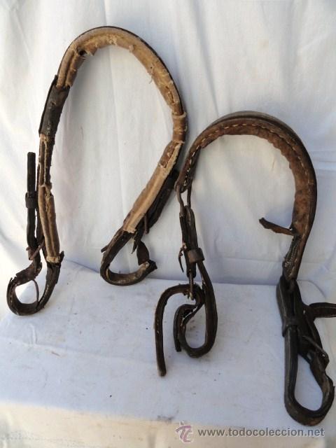 Antig&uuml;edades: PAREJA DE ENGANCHES PARA CABALLOS. - Foto 2