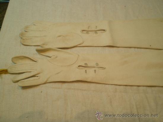 Antig&uuml;edades: GUANTES DE PIEL LARGOS - Foto 2
