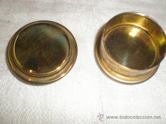 Antig&uuml;edades: PEQUENA CAJA DE METAL - Foto 2