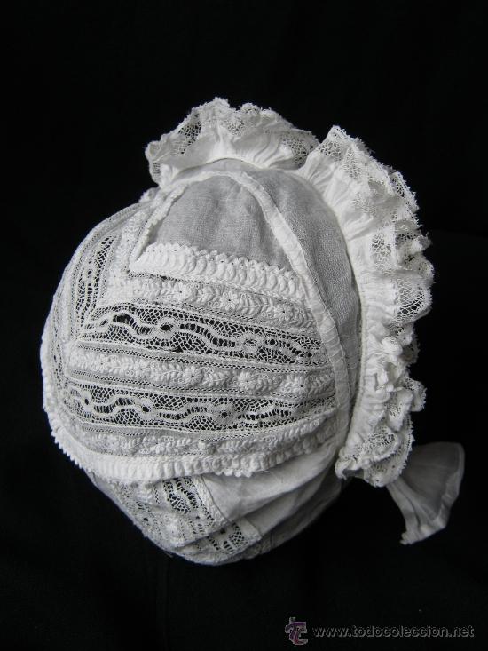 Antig&uuml;edades: ANTIGUO GORRO DE SEDA Y ENCAJE S. XIX - Foto 1