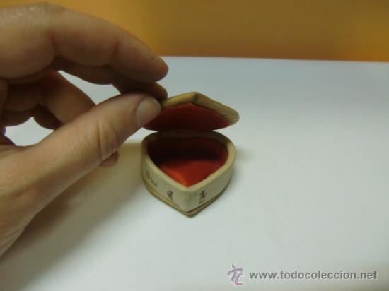 Antig&uuml;edades: Cajita forma de coraz&oacute;n - Foto 2