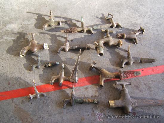 Antig&uuml;edades: GRIFO BRONCE SIGLOS XVIII y XIX - Foto 1