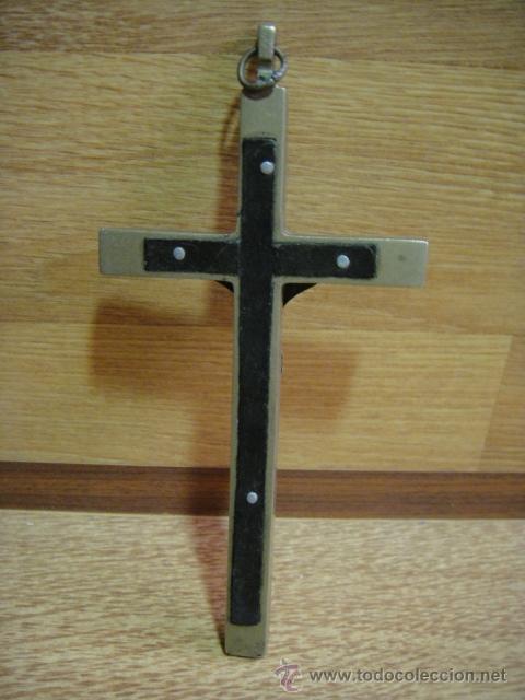 Antig&uuml;edades: crucifijo de bronce y madera - Foto 2