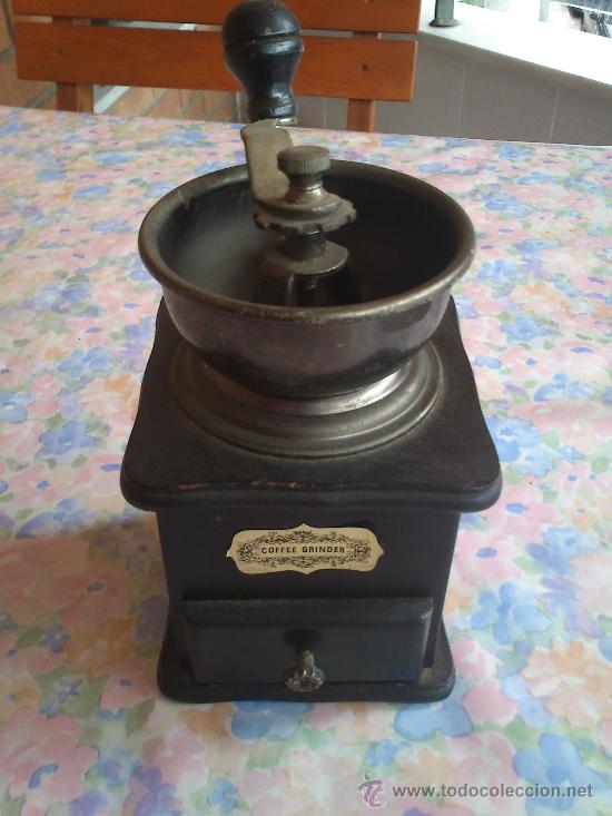 Oggetti Antichi: Molinillo de Caf&eacute; de madera, a&ntilde;o 70. Siempre se ha usado de decoraci&oacute;n, nuevo.