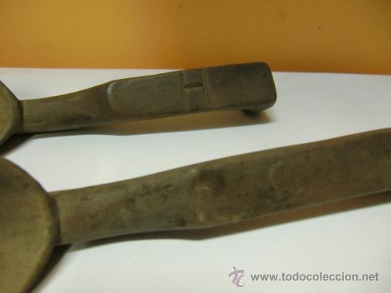 Antig&uuml;edades: Pareja de cucharas antiguas, de madera - Foto 2