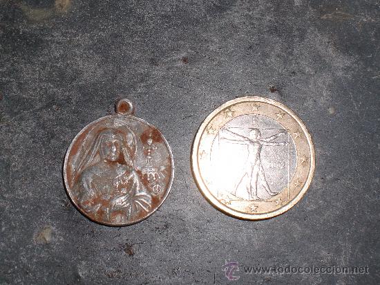 Antig&uuml;edades: Antigua medalla de aluminio - Foto 1