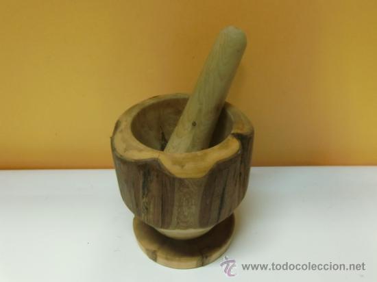 Antig&uuml;edades: Mortero de madera, hecho en un tronco - Foto 1