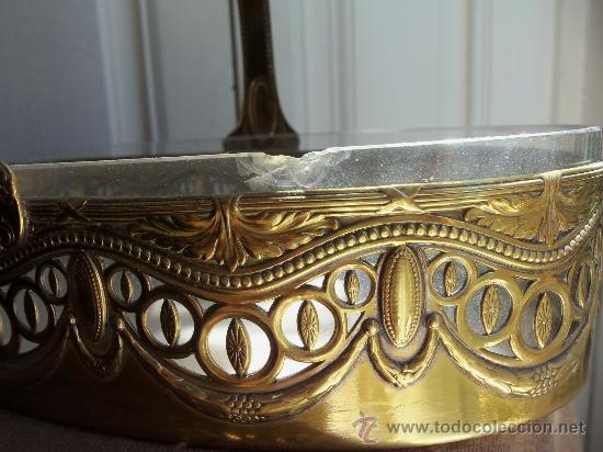 Antig&uuml;edades: antiguo centro de mesa en metal plateado - Foto 3