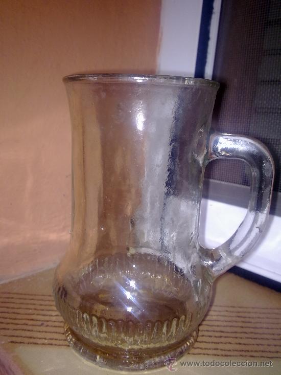 Antig&uuml;edades: antigua jarra de cristal. - Foto 1