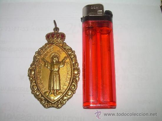 Antig&uuml;edades: ANTIGUA MEDALLA DE BRONCE DORADO. - Foto 5