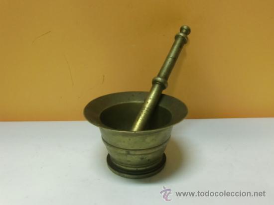 Antig&uuml;edades: Mortero con su mazo. De bronce - Foto 1