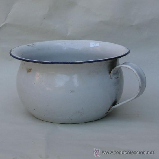 Antig&uuml;edades: Antiguo orinal esmaltado 1920 - 1930. - Foto 2