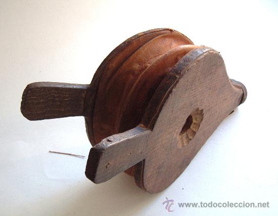 Antig&uuml;edades: Fuelle de madera y piel - Foto 1