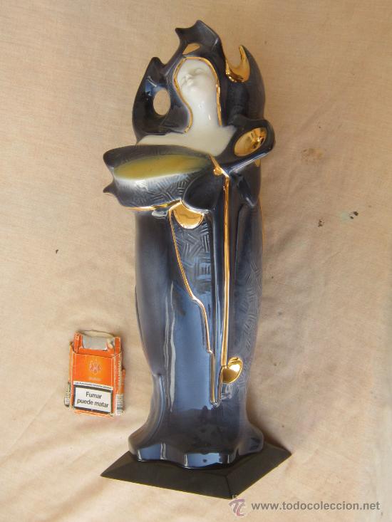 Antig&uuml;edades: FIGURA DE MUJER EN PORCELANA - Foto 2
