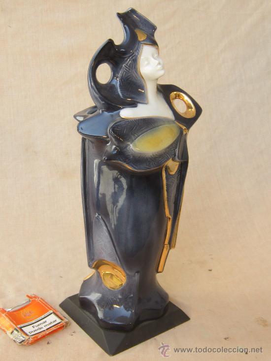 Antig&uuml;edades: FIGURA DE MUJER EN PORCELANA - Foto 5