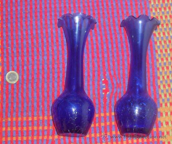 Antig&uuml;edades: 2 jarrones vidrio soplado azul - Foto 2