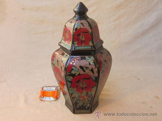 Antig&uuml;edades: JARRON DE PORCELANA DE LA MARCA EXPO - Foto 1