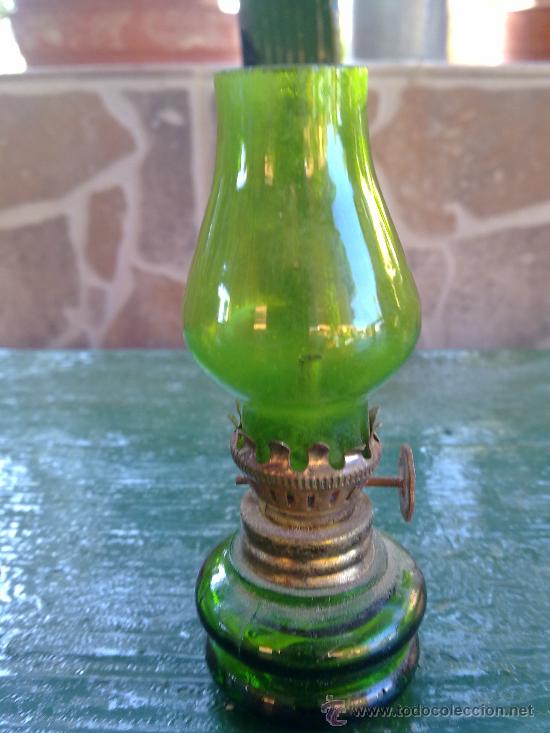 Antig&uuml;edades: preciso quique en cristal verde. - Foto 1