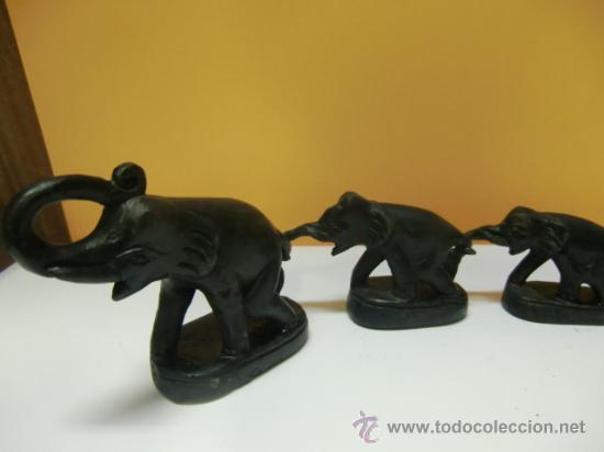 Antig&uuml;edades: Conjunto de elefantes de hierro - Foto 2
