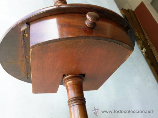 Antig&uuml;edades: Antiguo tocador Isabelino en caoba - Foto 5