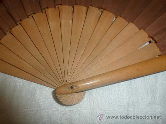 Antig&uuml;edades: abanico madera y tela - Foto 3