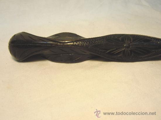 Antig&uuml;edades: MANGO ANTIGUO DE SOMBRILLA DE MADERA TALLADA Y EBONIZADA - Foto 4