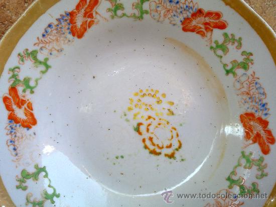 Antig&uuml;edades: antiguo plato chino, con efecto anacarado. - Foto 2