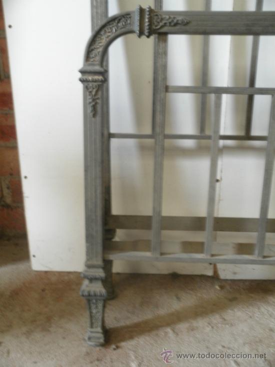 Antig&uuml;edades: CAMA DE LAT&Oacute;N Y BRONCE 125 CM - Foto 2