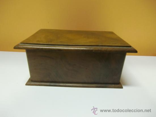 Antig&uuml;edades: Caja de madera de olivo - Foto 4