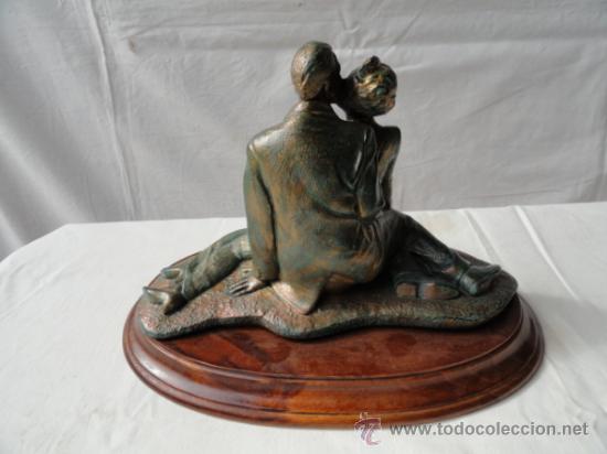 Antig&uuml;edades: FIGURA ENAMORADOS. - Foto 2