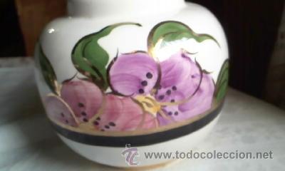 Antig&uuml;edades: Bonito Florero de Manises pintado a mano. - Foto 2