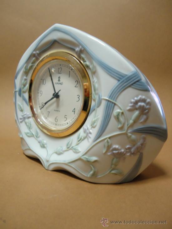 Antig&uuml;edades: PRECIOSO Y EXCEPCIONAL RELOJ LLADR&Oacute; REF.5655 - Foto 2
