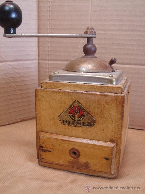 Oggetti Antichi: ANTIGUO MOLINILLO DE CAFE MADERA - MARCA PE DE DIENES - PEDE - HOLANDA