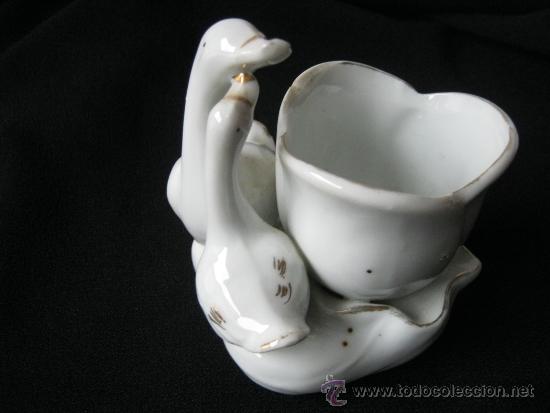 Antig&uuml;edades: ANTIGUO ESPECIERO DE PORCELANA - Foto 2
