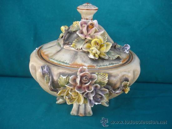 Antig&uuml;edades: centro de mesa de ceramica con tapa - Foto 2