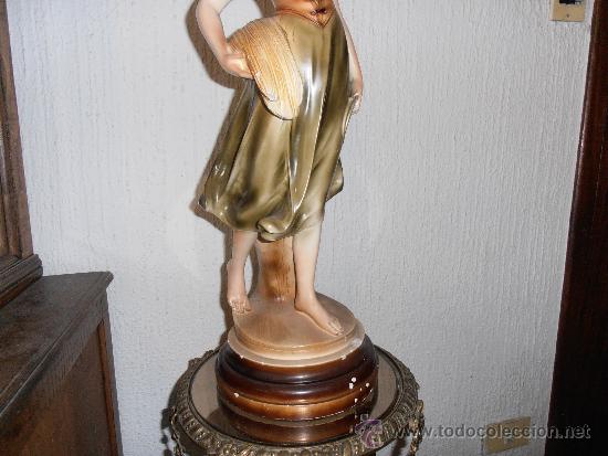 Antig&uuml;edades: FIGURA DE CAMPESINA CON HOZ Y ESPIGAS - Foto 4