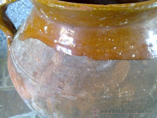 Antig&uuml;edades: antigua olla de barro. - Foto 2
