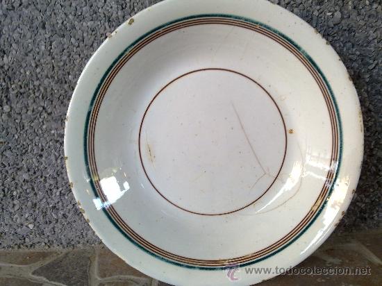 Antig&uuml;edades: antiguo plato de manises - Foto 1