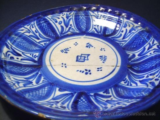 Antig&uuml;edades: PLATO  CERAMICA  DE  MANISES - Foto 1