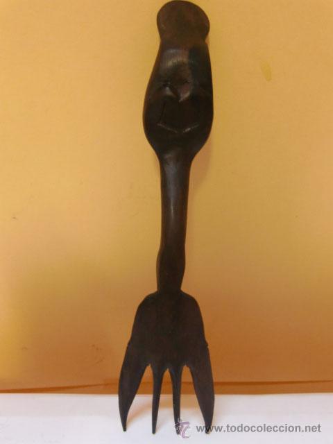 Antig&uuml;edades: Tenedor de madera, forma de pato - Foto 2