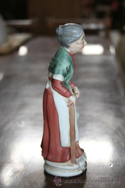 Antig&uuml;edades: FIGURA DE ANCIANA REF.5307 - Foto 2