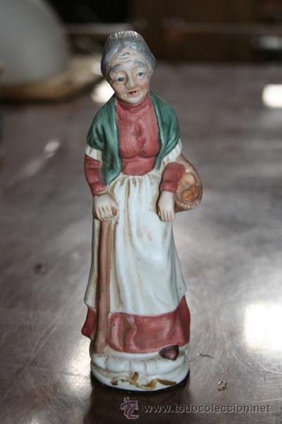 Antig&uuml;edades: FIGURA DE ANCIANA REF.5307 - Foto 1