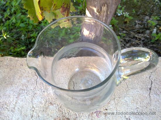 Antig&uuml;edades: antigua jarra de cristal tallada - Foto 2