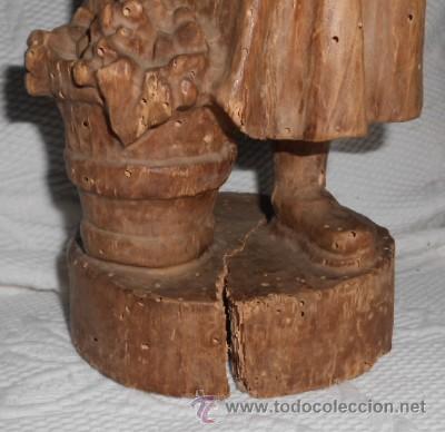 Antig&uuml;edades: TALLA DE MADERA DE VENDIMIADORA - Foto 5