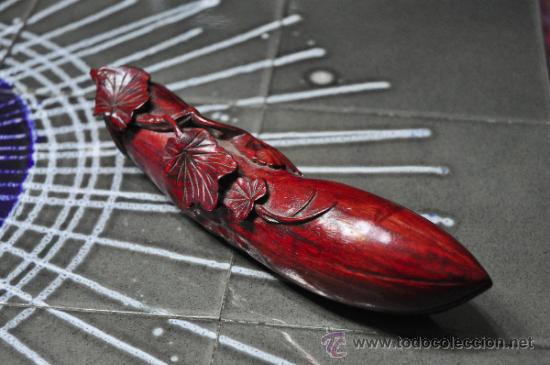 Antig&uuml;edades: Cajita de madera tallada a mano - Foto 2